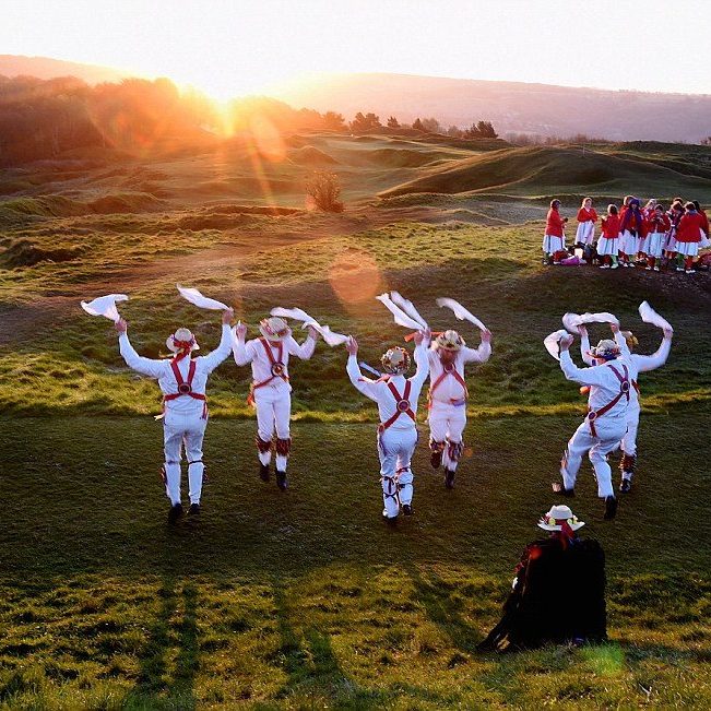 19400315_716889225177751_1002176312894331699_o